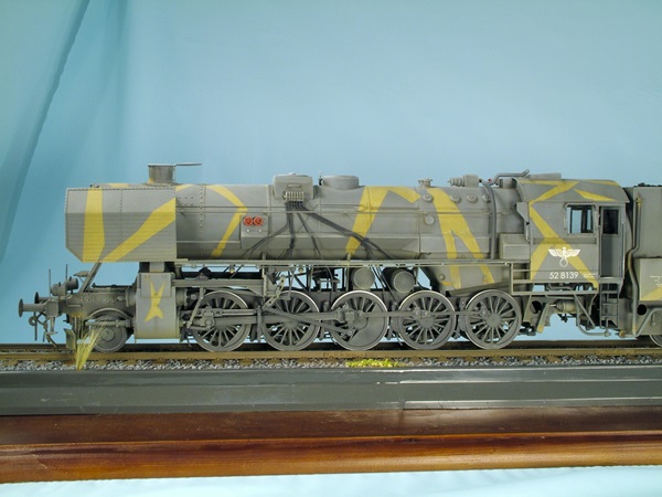 FSDCS0825_04
